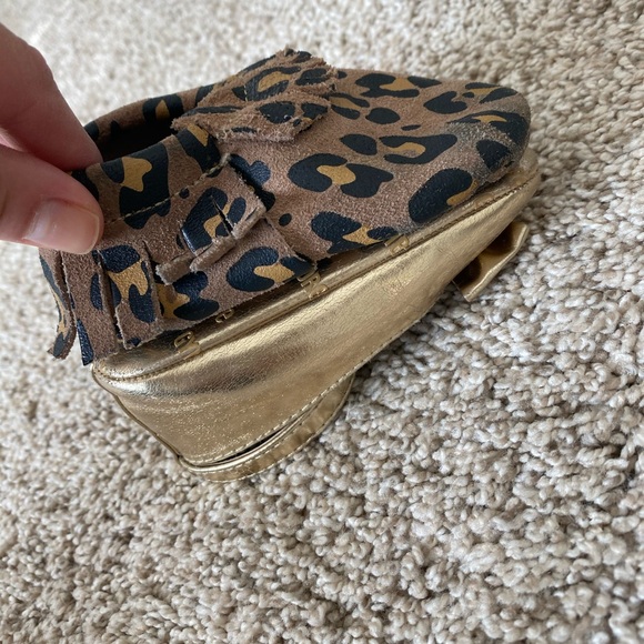 Baby girl toddler cheetah neutral leopard moccasins shoes - Picture 10 of 10